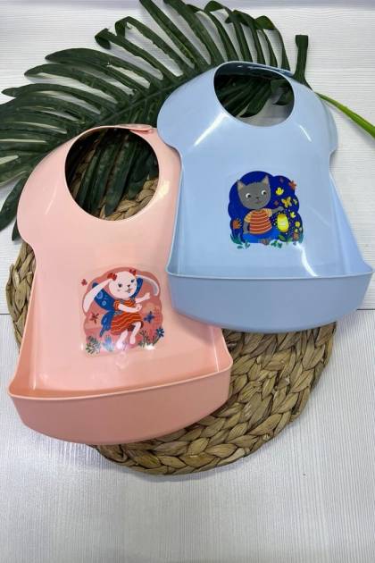 Слюнявчик пластиковый с кармашком (Цвет: Розовый, Рисунок: Зайчик)