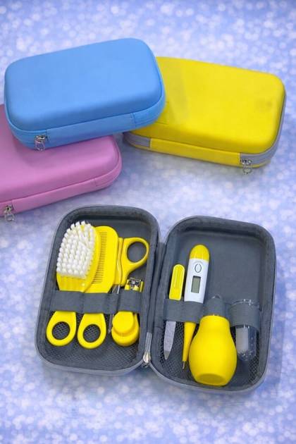 Маникюрный набор в футляре (Цвет: Розовый)